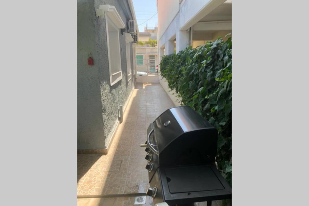 Villa Ανακαινισμενη Μονοκατοικια 125 Τμ Στο Κεντρο Με Κηπο Mesolóngion Exterior foto