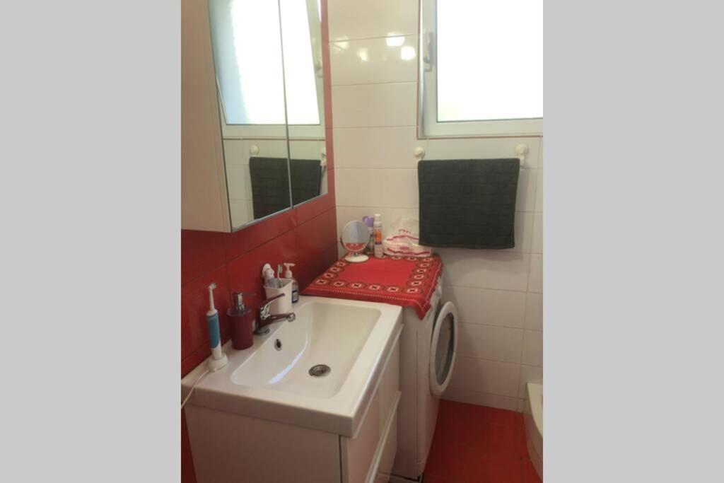 Villa Ανακαινισμενη Μονοκατοικια 125 Τμ Στο Κεντρο Με Κηπο Mesolóngion Exterior foto