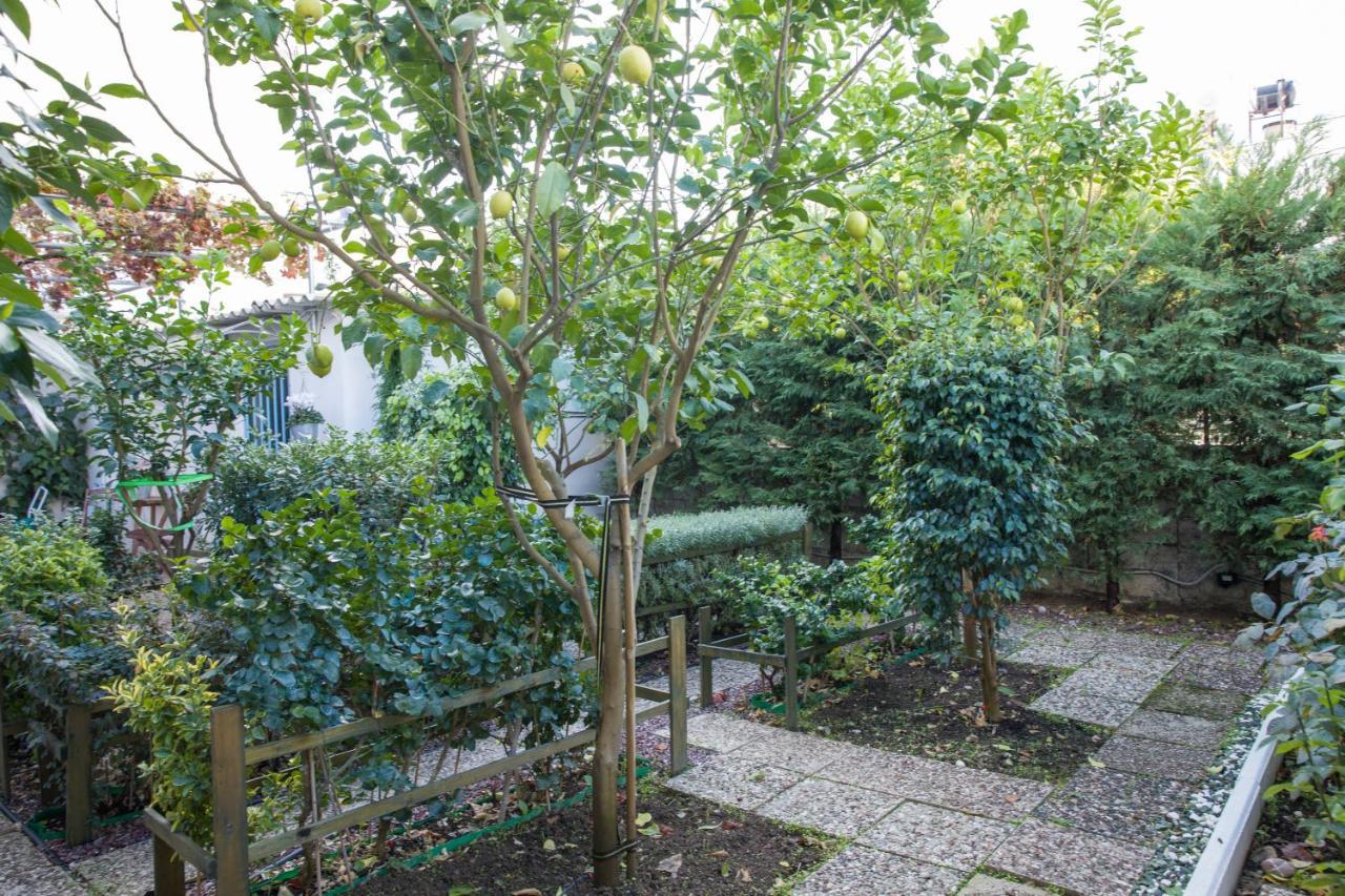 Villa Ανακαινισμενη Μονοκατοικια 125 Τμ Στο Κεντρο Με Κηπο Mesolóngion Exterior foto
